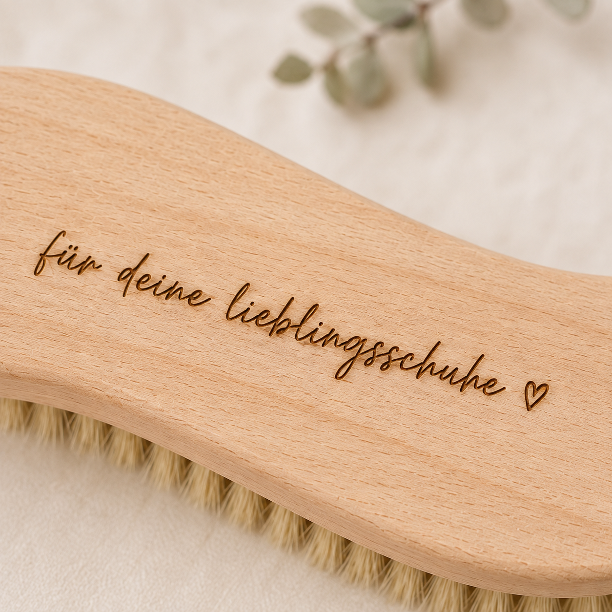 Schuhbürste weich aus Holz – für deine Lieblingsschuhe ♡