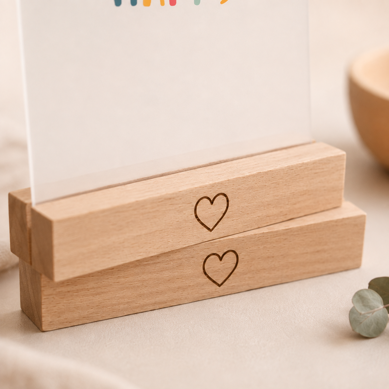 Kartenhalter aus Buchenholz im 2er Set – mit Herzgravur